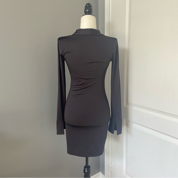 4 for $20 🖤 H&M Divided Body-con Ruched Shirt dress - Picture 3 of 8